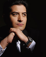 Dr. Alfredo Hoyos
